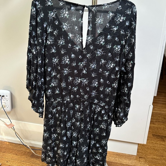 Floral Romper - Picture 3 of 3